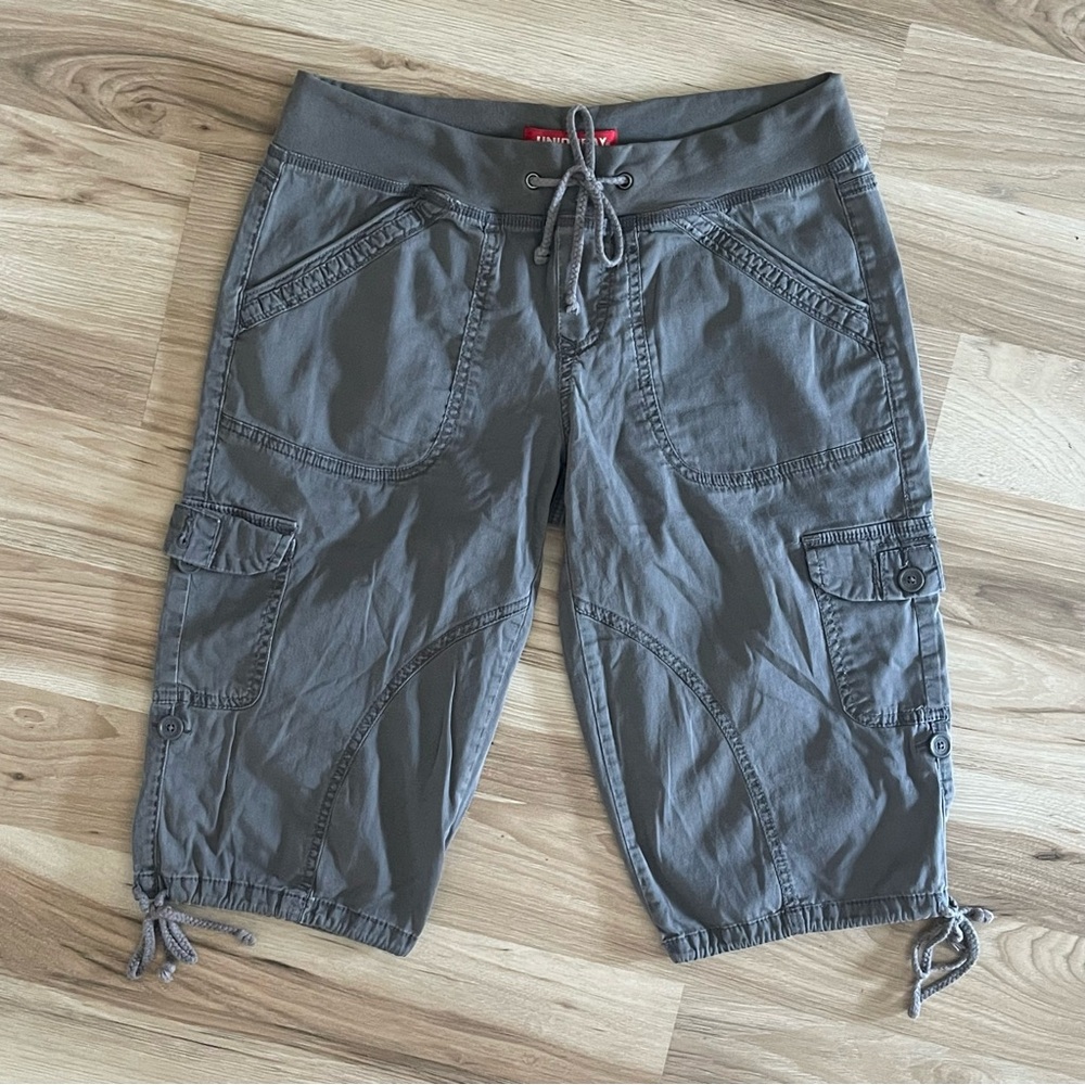 UNIONBAY Gray Capris